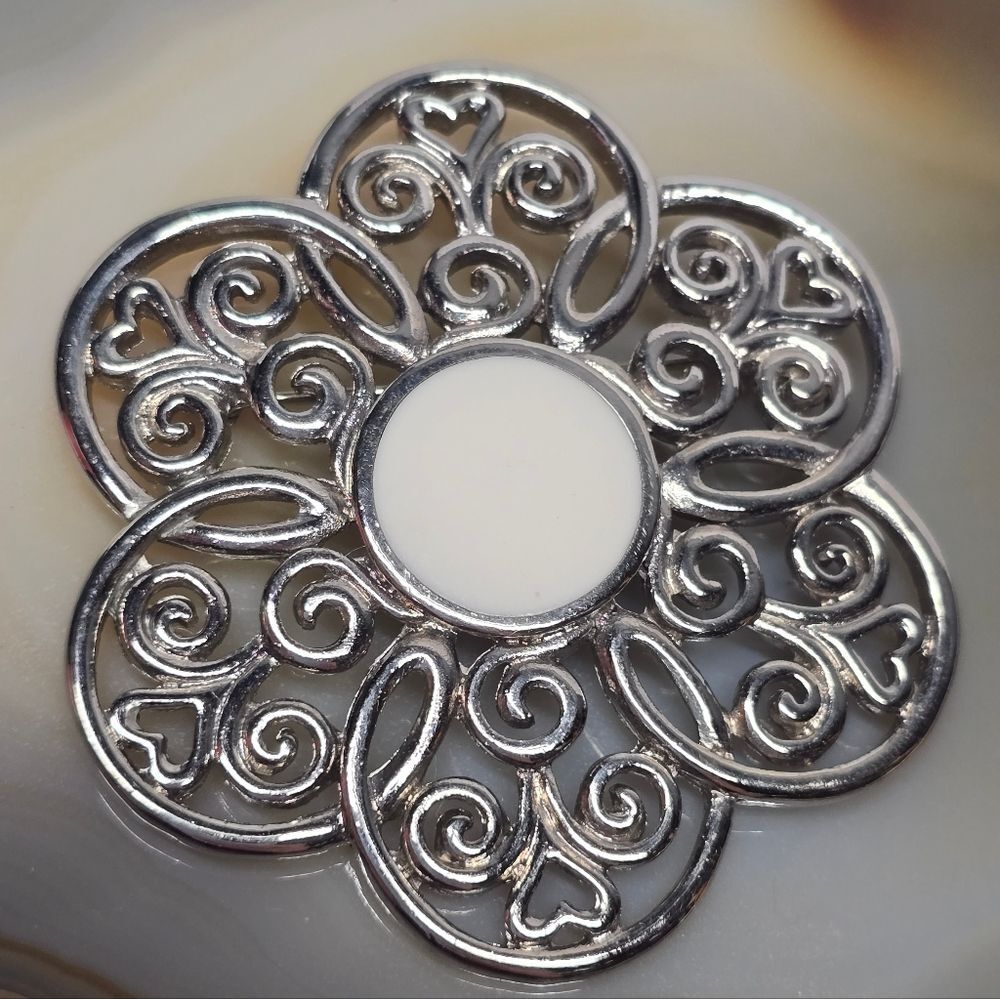 Vintage Trifari Filigree Silver Tone Metal  Flower Brooch Floral Boho Art Deco